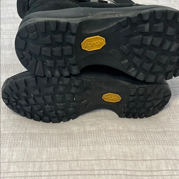 Vintage Coach Black Winter Boots size 8.5 - Picture 7 of 7